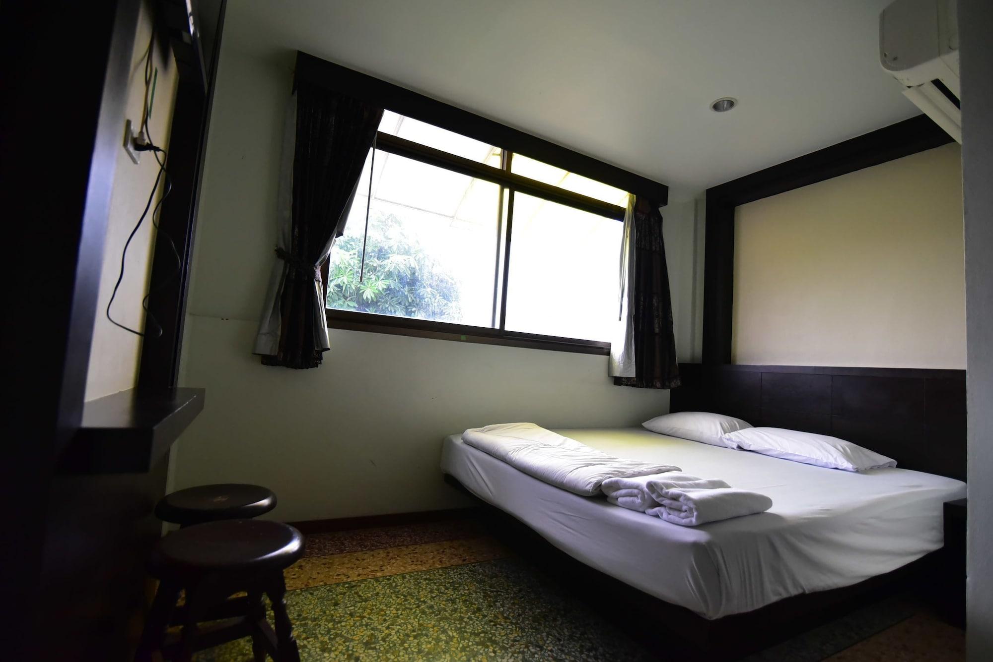Thara House Hotell Bangkok Eksteriør bilde
