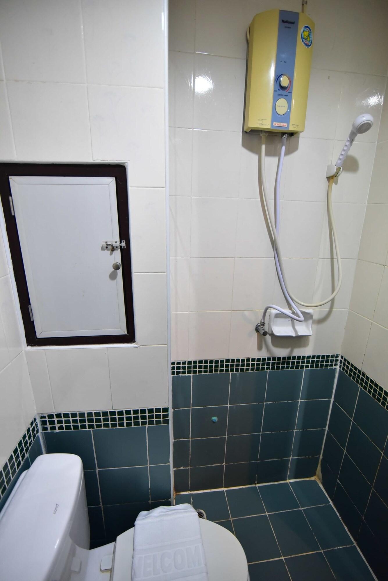 Thara House Hotell Bangkok Eksteriør bilde