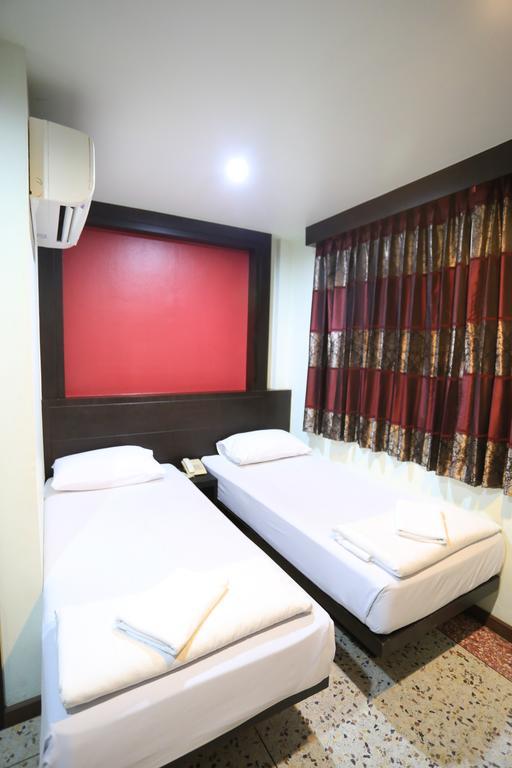 Thara House Hotell Bangkok Rom bilde