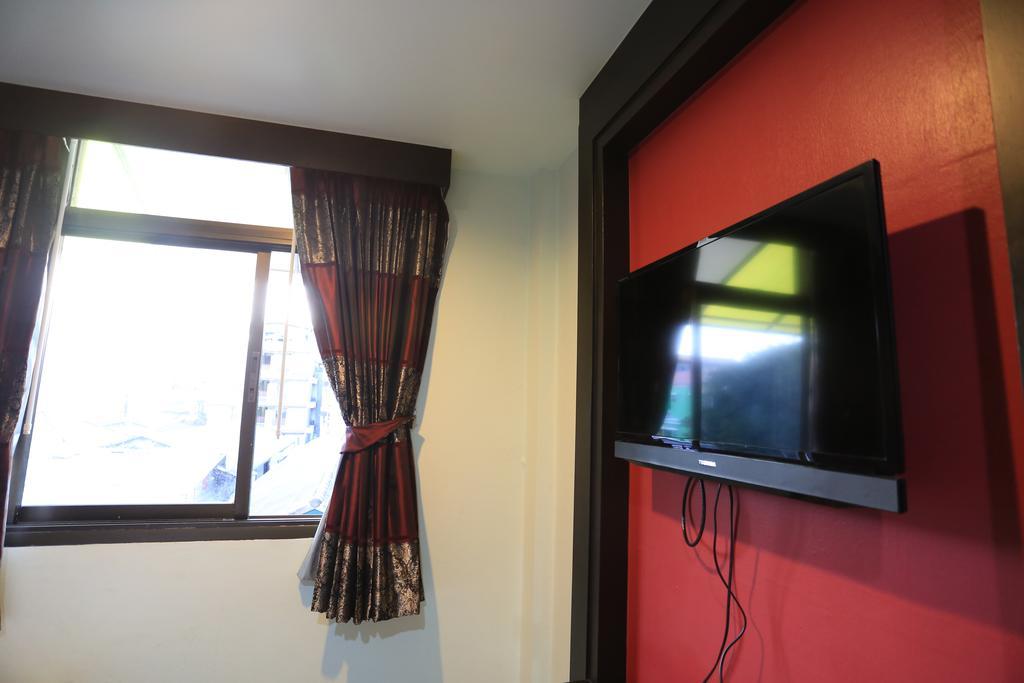 Thara House Hotell Bangkok Rom bilde