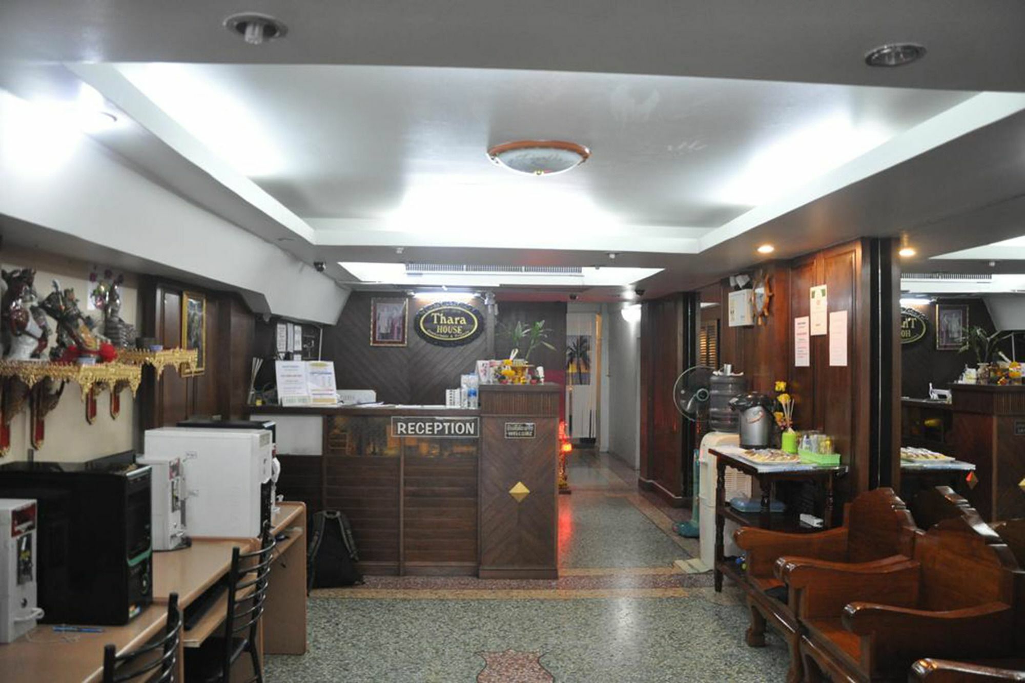 Thara House Hotell Bangkok Eksteriør bilde