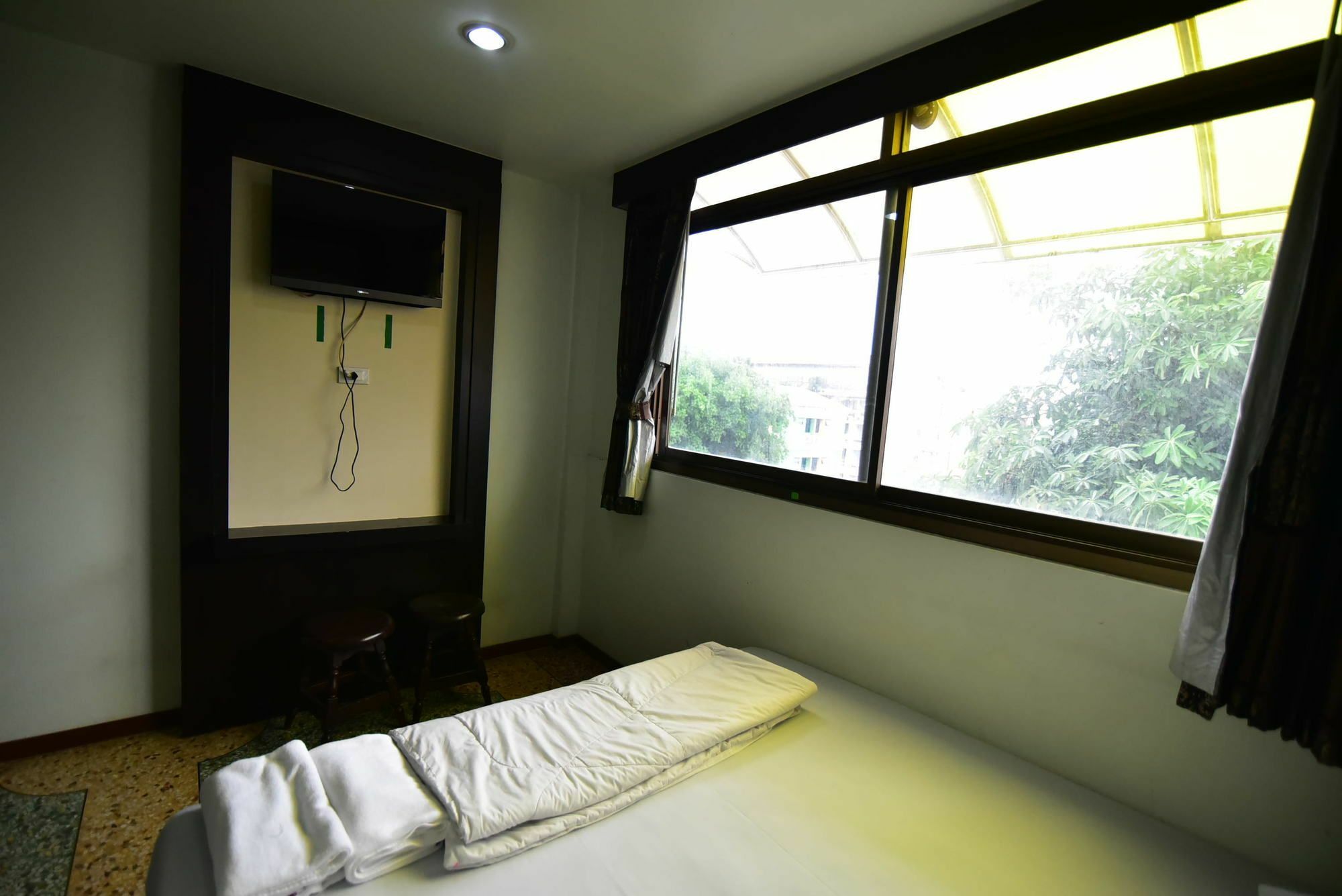 Thara House Hotell Bangkok Eksteriør bilde