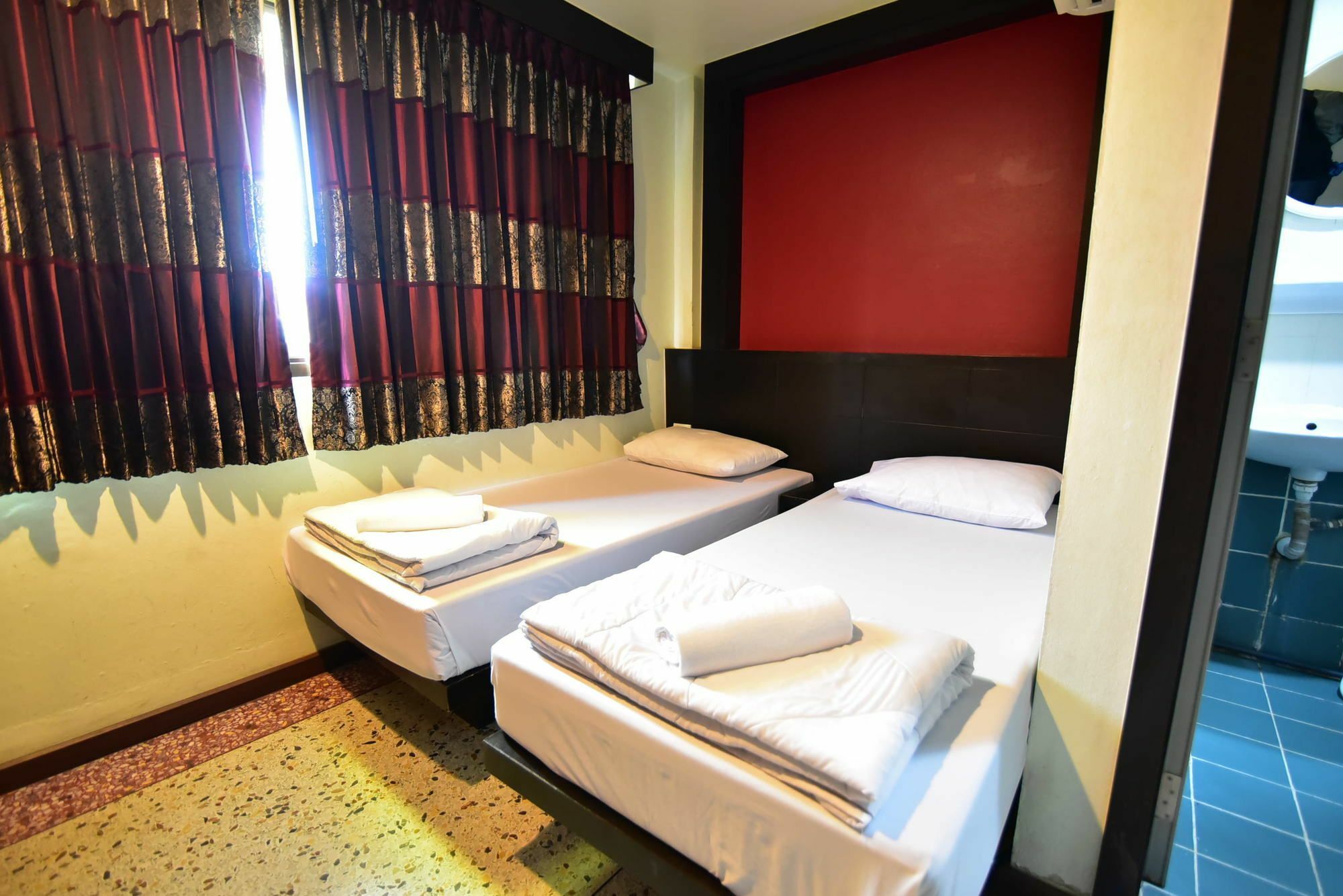 Thara House Hotell Bangkok Eksteriør bilde